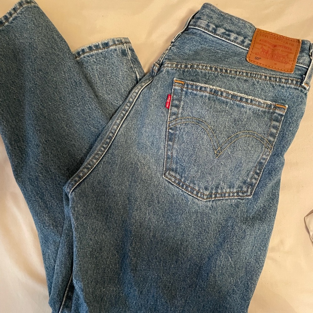 501 Ripped jeans